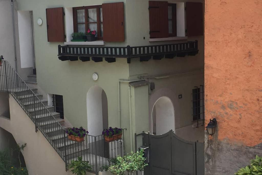 Aubert 64 Apartamento Aosta Exterior foto